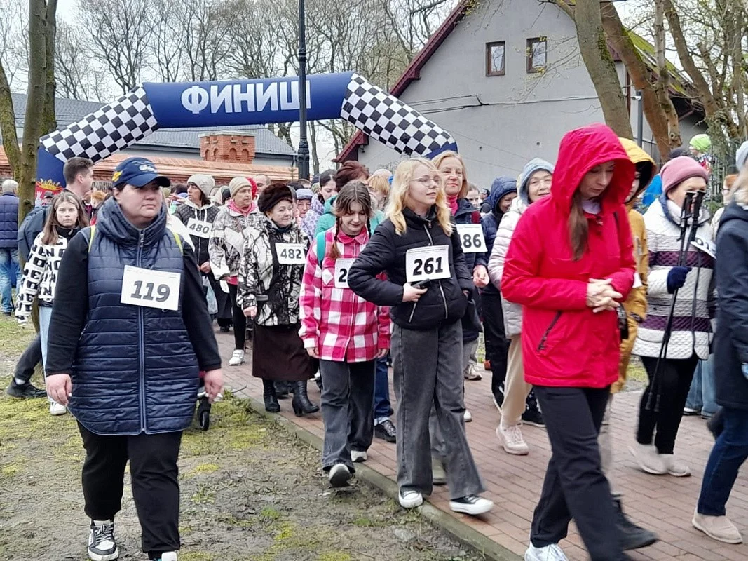 Пешеходный марафон в Южном парке прошли более двух тысяч человек