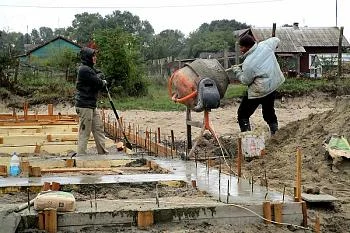 Строительство офиса врача общей практики на Балтийской косе идет по плану