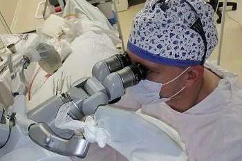 В областной больнице спасли женщину с развивавшейся опухолью в течение шестидесяти лет В областной больнице спасли женщину с развивавшейся опухолью в течение шестидесяти лет