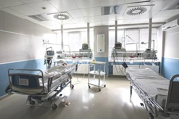 За год работы в отделениях онкологии и колопроктологии больницы на улице Летней проведено более 700 операций