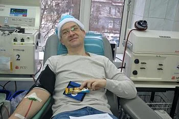 «С Новым годом, Служба крови!»